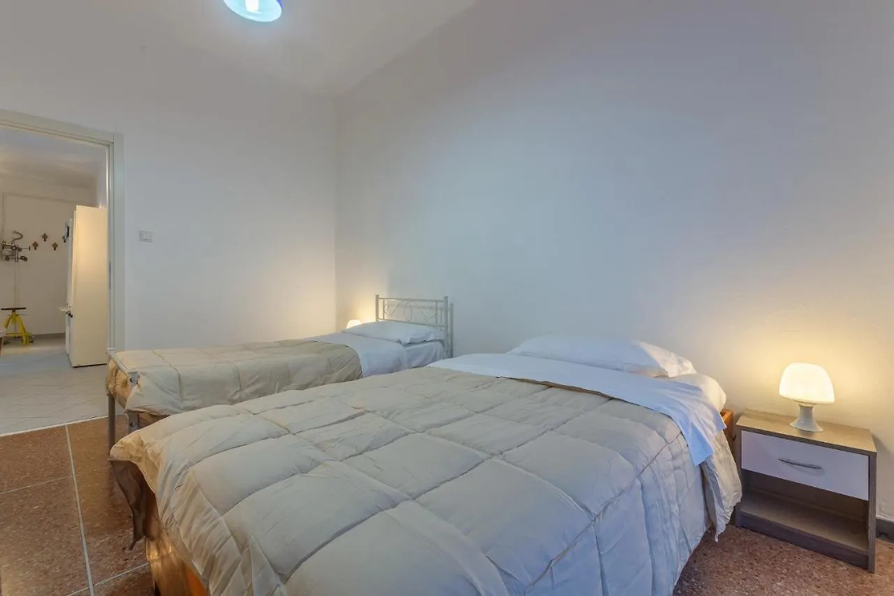 San Donato Fiera Apartment X5! Bologna 0*,  Italien